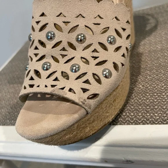 Marc Fisher Wedges - Picture 4 of 4